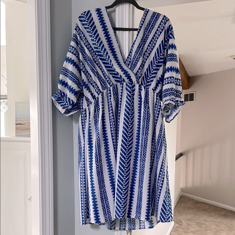 SHEIN Blue and White Patterned Dress
